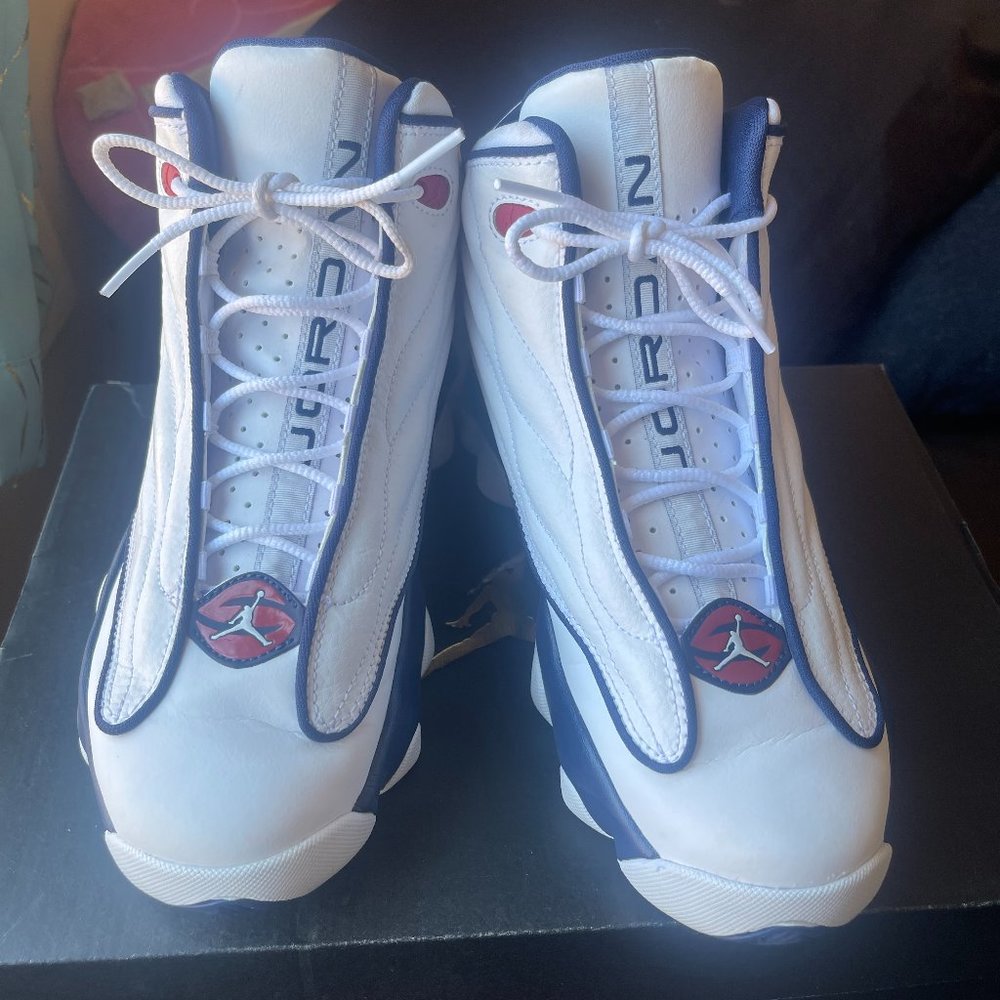 Sneakers - Picture 4 of 7